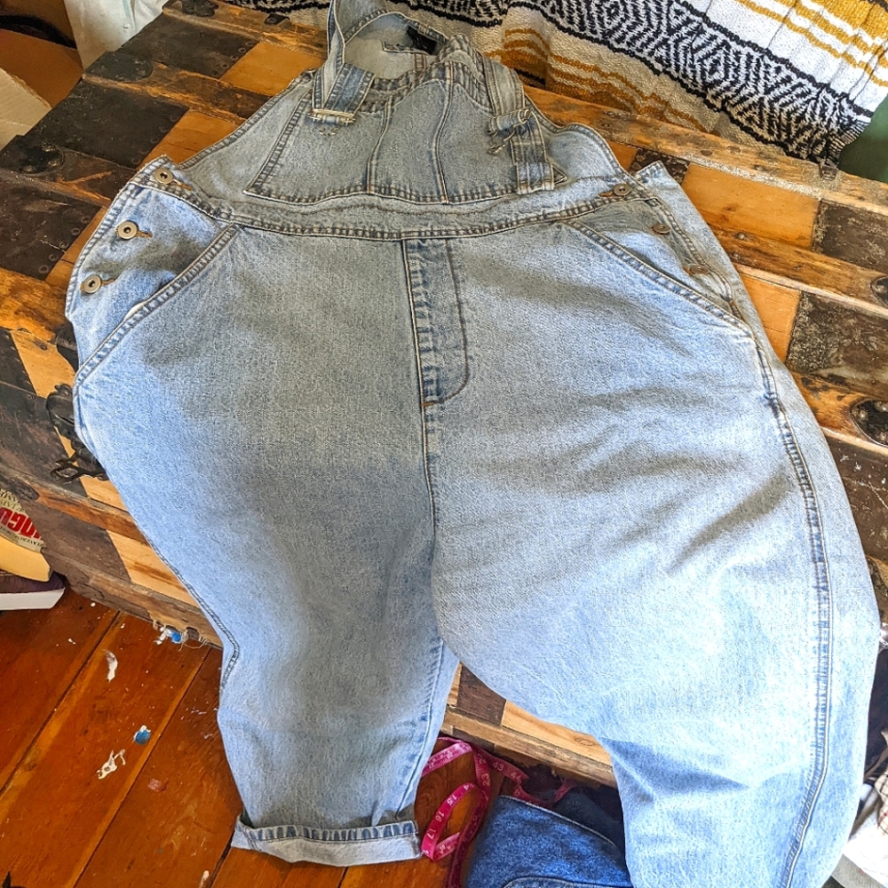 Vintage Light blue denim overalls size Medium